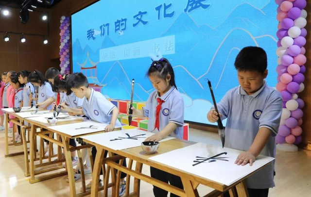 泰州姜堰 “新父母學(xué)校”給孩子一個(gè)多彩假期，給家長一個(gè)科學(xué)理念